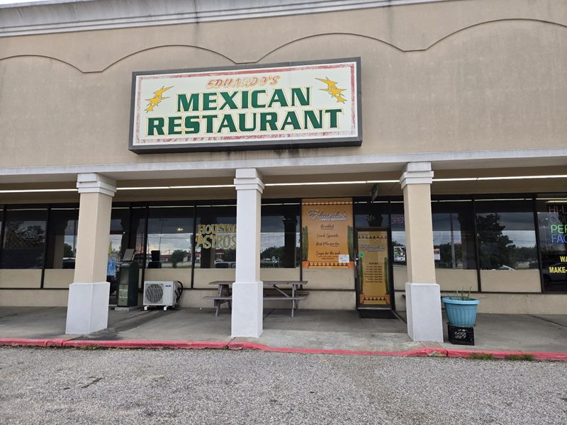 Eduardo's Mexican Restaurant exterior